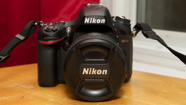 Nikon D600 Devant/Face