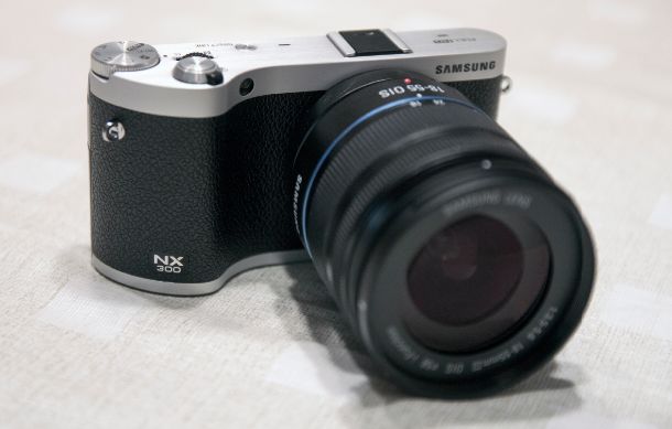 Samsung NX300