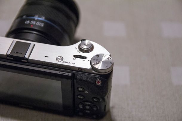 Samsung_NX300_dials